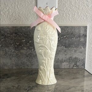 NWOT Lenox Gift Of Knowledge Breast Cancer Vase